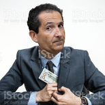 Comment Drahi vide les caisses de ses entreprises !