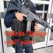 La police intervient mitraillette en main pour sortir un facteur d'une salle de pause !