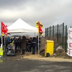 90% des Facteurs, Factrices et Agents de Cabine de St Martin d'Auxigny ont dit STOP. 