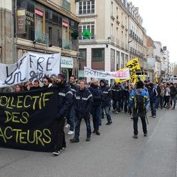 100ème Jour de grève des facteurs !