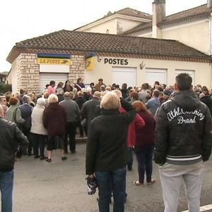 Nouvelle manifestation pour le maintien de la poste