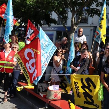 Les facteurs du pays de Lorient en grève