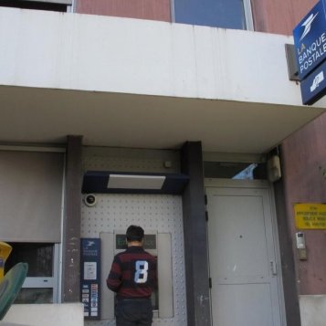 Gennevilliers : la Poste du centre rouvre après trois jours de fermeture imprévue
