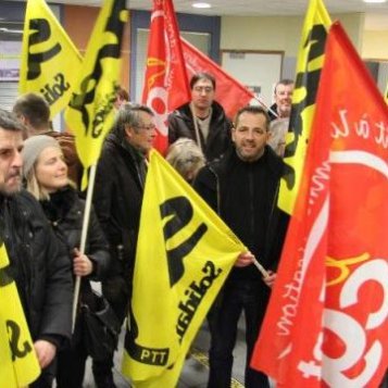 Le bureau de Poste de la Poterie occupé par les syndicats