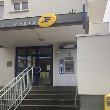 Alençon : une pétition sur les marchés pour maintenir La Poste