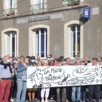 Douarnenez. Ils ont manifesté pour leur bureau de poste