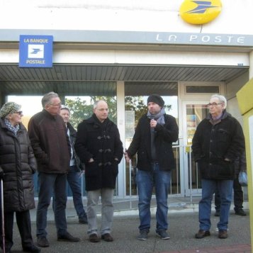 Les habitants défendent leur bureau de poste à Fleury-sur-Orne