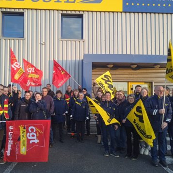 Surchargés avant Noël, deux centres de tri de la Poste en grève : 17 communes sans courrier dans le vignoble de Nantes