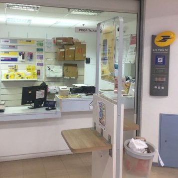 Le bureau de La Poste de Géant Casino ferme