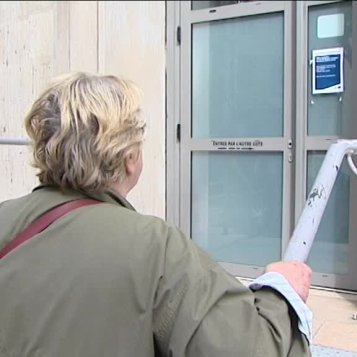 La Poste fermée jusqu'au 22 mai, les agents dénoncent les incivilités