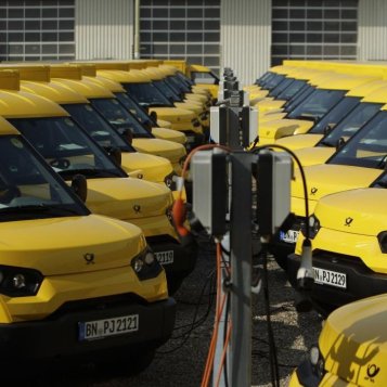 La Poste va tester des camions autonomes pour la livraison du courrier