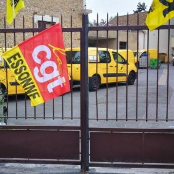 22ème jour de grève des facteurs et factrices de Limours
