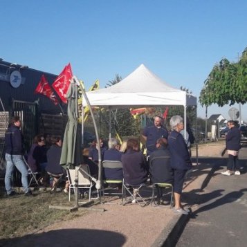9ème jour de grève à St Amand Montrond