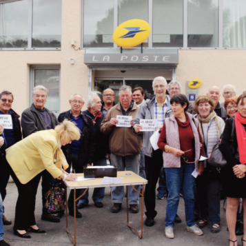 La grève des factrices et des facteurs s'ancre durablement !