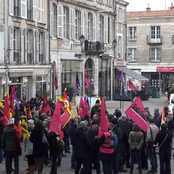 Manifester doit rester un droit et ne devient pas un délit !