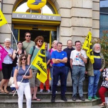 Rassemblement contre la fin des remplacements