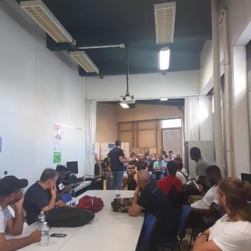 Après 100 jours de lutte, les facteurs grévistes restent déterminés.