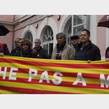 Dignes-les-bains - La guichetière et La Poste face à face aux Prud'hommes