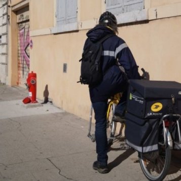 Pour Sud PTT, La Poste met en danger ses agents et usagers face au coronavirus.