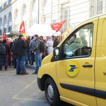 Sommée par la justice de réexaminer son organisation, La Poste la maintient