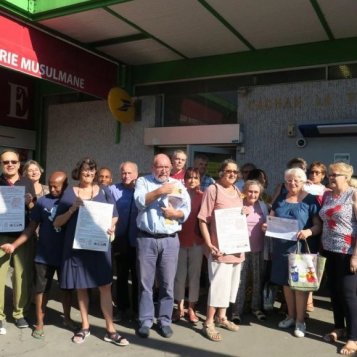 Cachan : ils se battent pour conserver le bureau de Poste de la Plaine