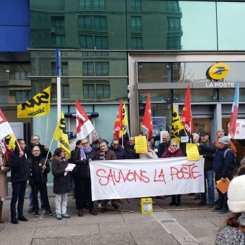 Manifestation des collectifs de défense du service public postal