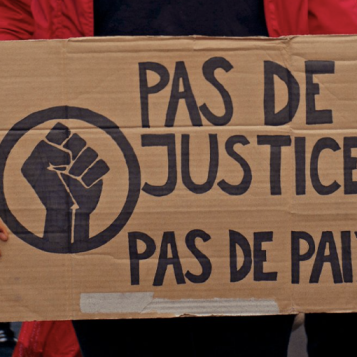 NOUS CONDAMNONS LA CASSE SOCIALE, PAS LA RÉVOLTE DES QUARTIERS POPULAIRES !