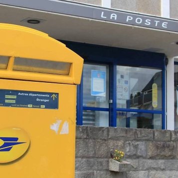 Arrêts maladie et courriers non distribués à La Poste de Dinard