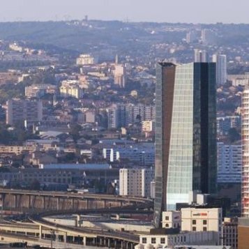 La marseillaise, la tour de Jean Nouvel qui coûte un bras aux contribuables