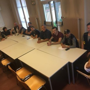 Grève des facteurs du 92 : LA POSTE REFUSE DE PARTICIPER À LA NÉGOCIATION PROPOSÉE PAR LES GRÉVISTES
