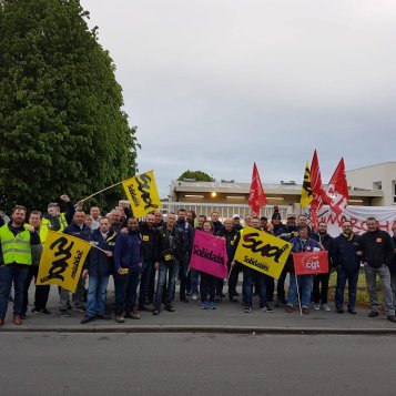 Mouvement de grève à l'Agence ColiPoste de Lezennes.