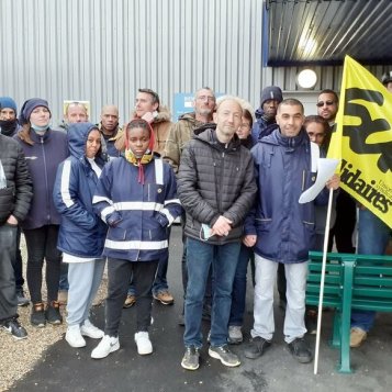 A Goussainville, les facteurs en grève pour dénoncer des « cadences infernales »