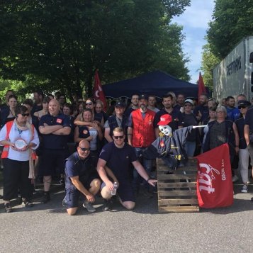 Sambre-Avesnois Une soixantaine d'agents de La Poste en grève contre la réorganisation